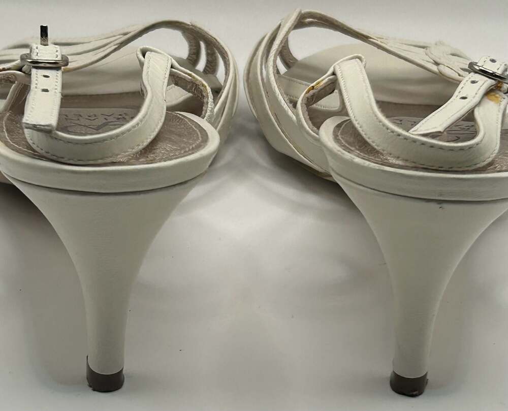 Adrianna Papell White Strappy Slingback Dress Sandals Size 9.5M - Picture 3 of 5